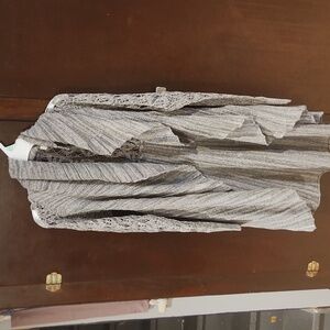 Kay Dee shawl/sweater